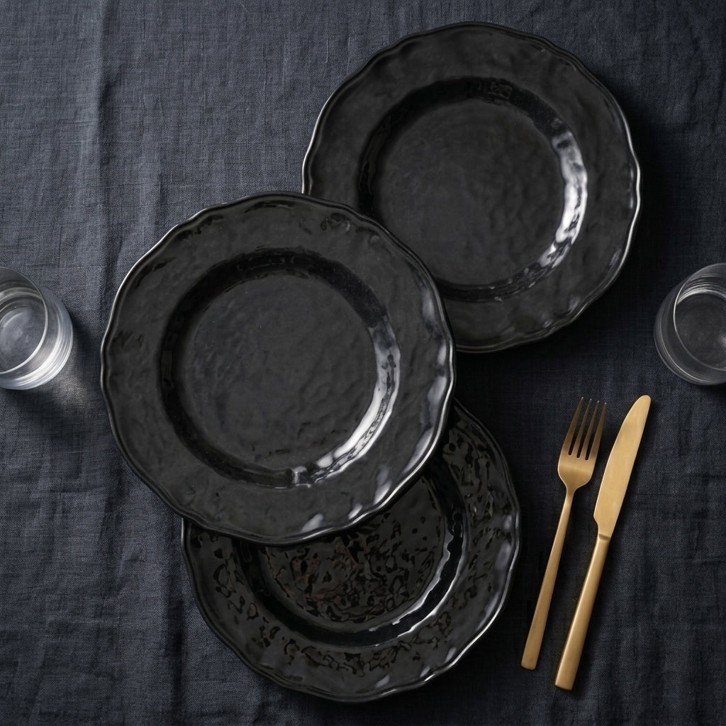 Hammered Gloss Black Scalloped Plates - Set of 4